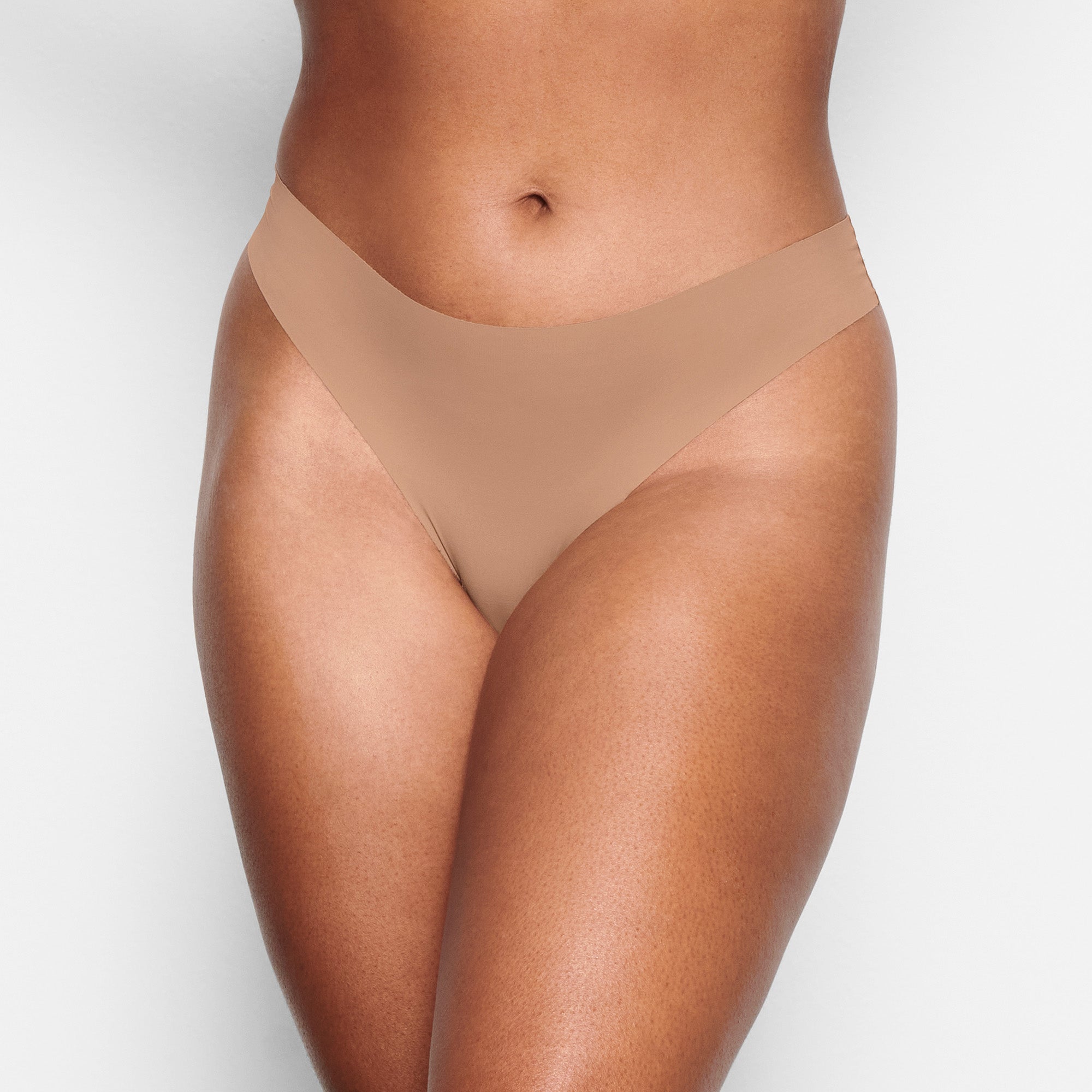 NAKED DIPPED THONG | SIENNA