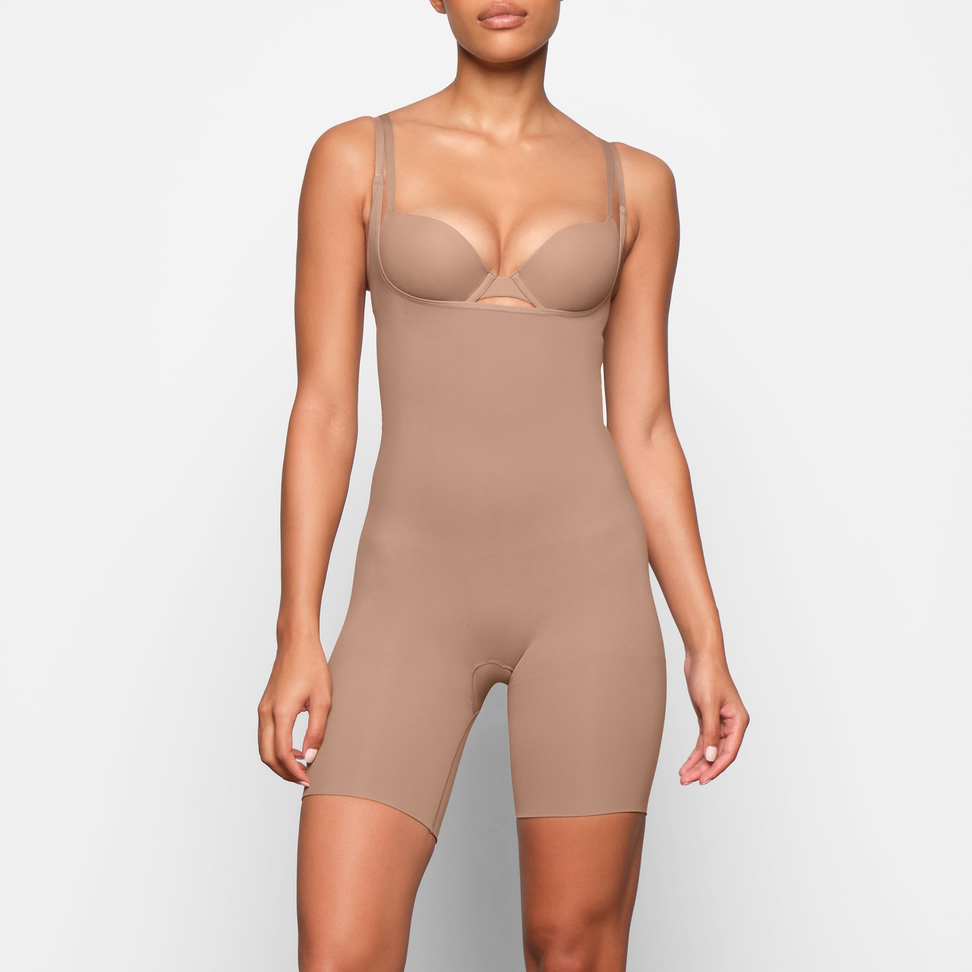 SEAMLESS SCULPT BUTT LIFTING OPEN BUST BODYSUIT | SIENNA