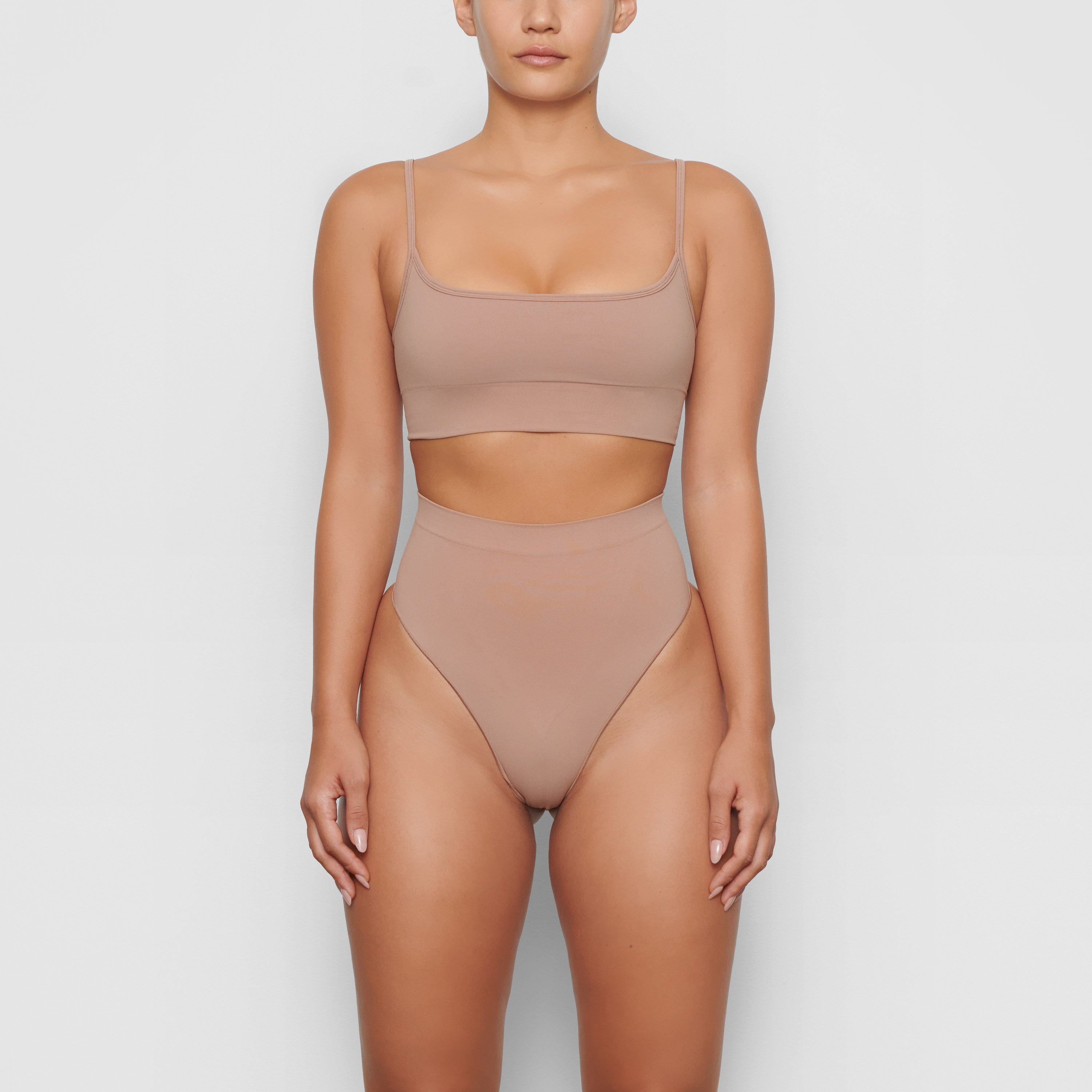 SEAMLESS SCULPT MID WAIST THONG | SIENNA