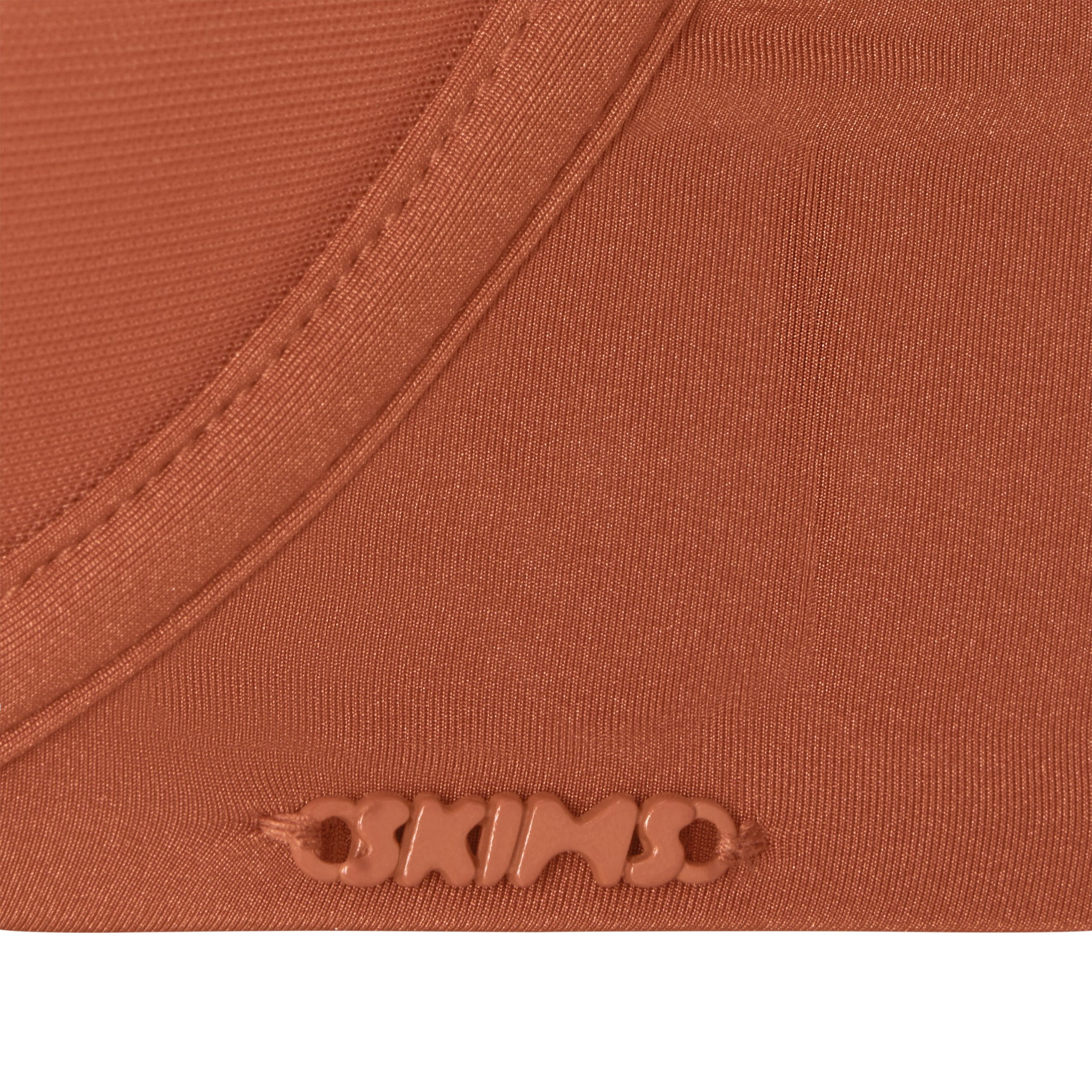 WEIGHTLESS SCOOP BRA | BRONZE - Image 4