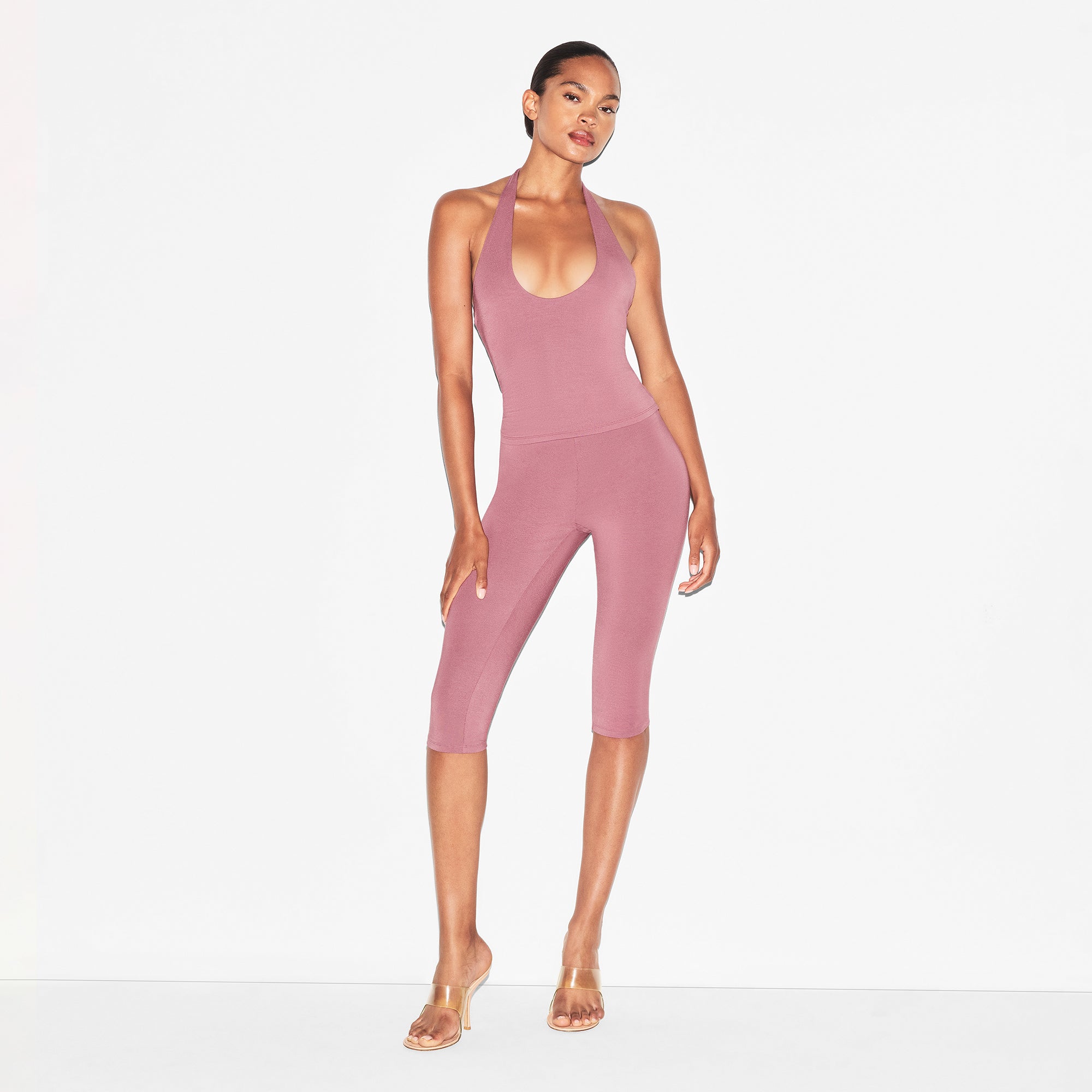 SMOOTH LAYERS HALTER TOP | REDWOOD