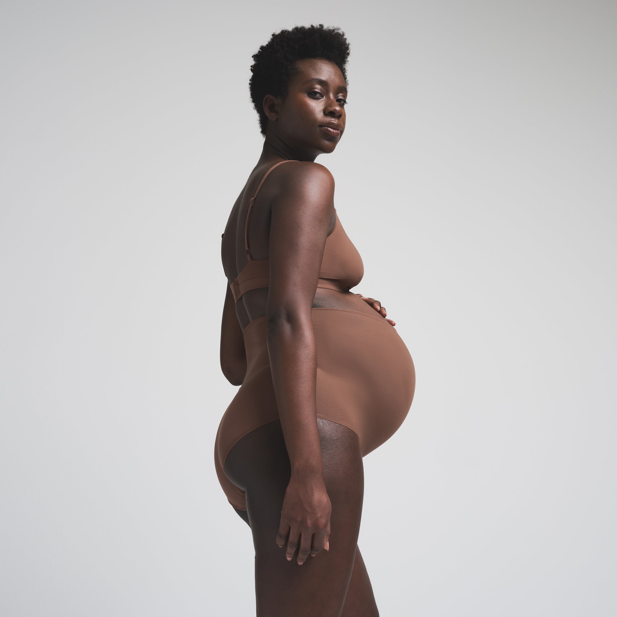 FITS EVERYBODY MATERNITY NURSING SCOOP BRALETTE | JASPER - Image 3