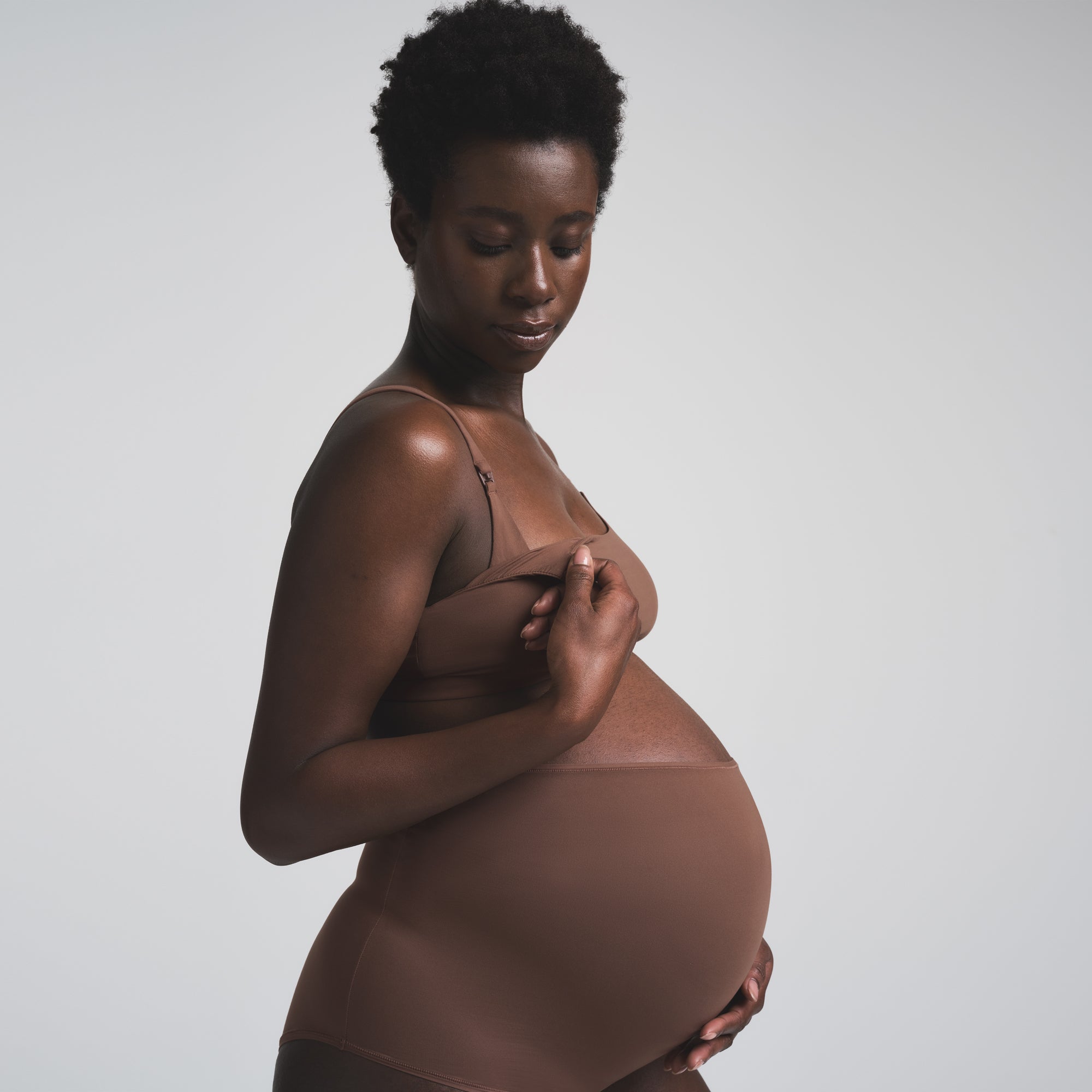 FITS EVERYBODY MATERNITY NURSING SCOOP BRALETTE | JASPER - Image 2