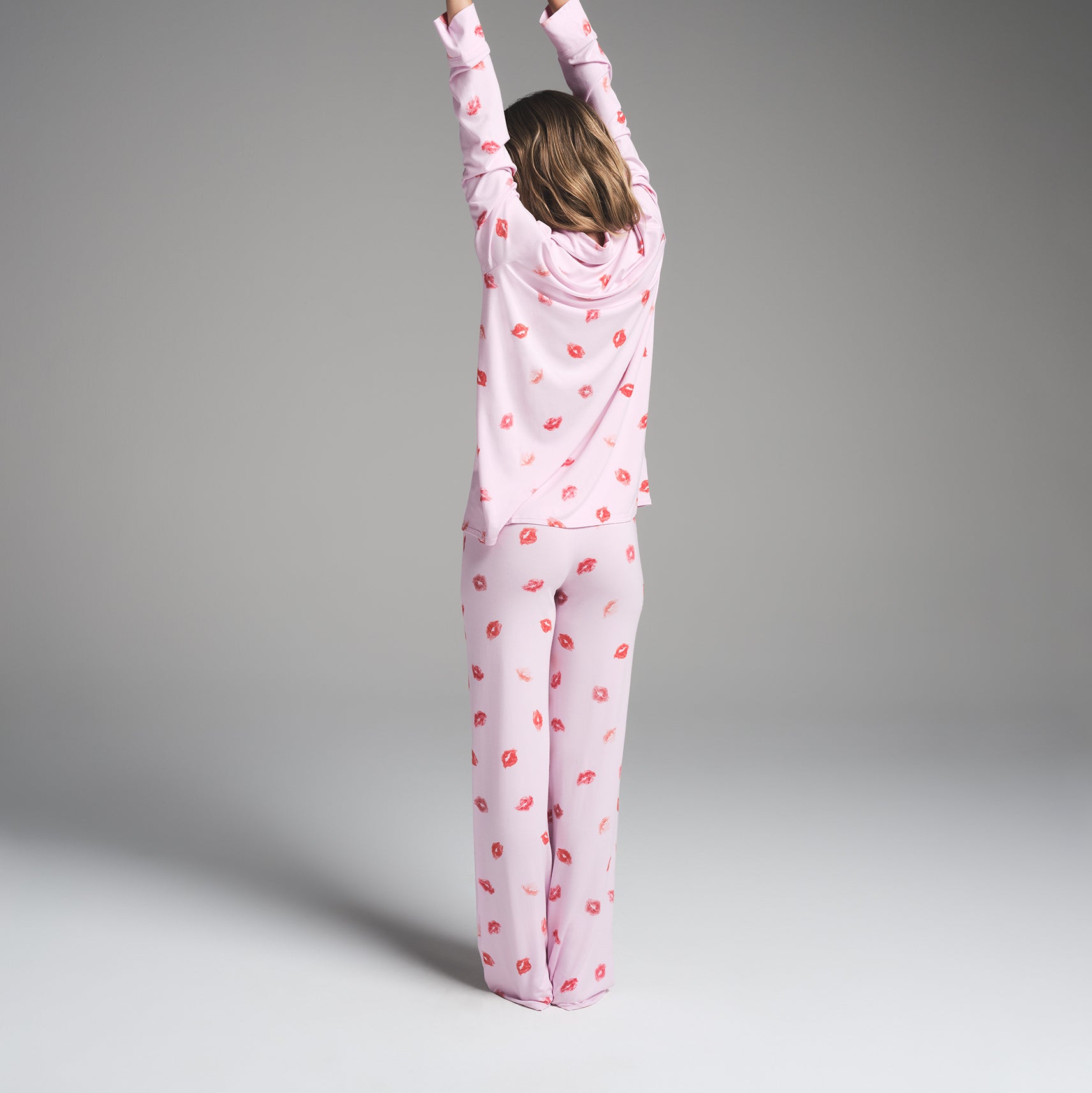 SKIMS SLEEP LONG SLEEVE BUTTON UP SET | CHERRY BLOSSOM LIPSTICK - Image 3