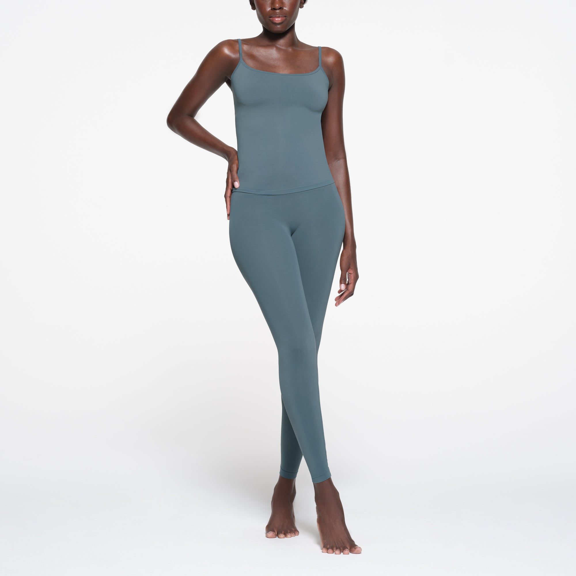 SOFT SMOOTHING SEAMLESS CAMI | KYANITE