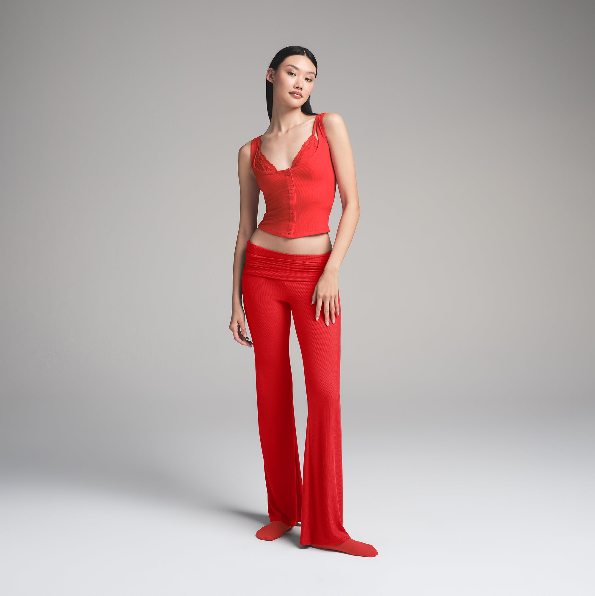 SOFT LOUNGE LACE TANK WITH BRALETTE | CHERRY