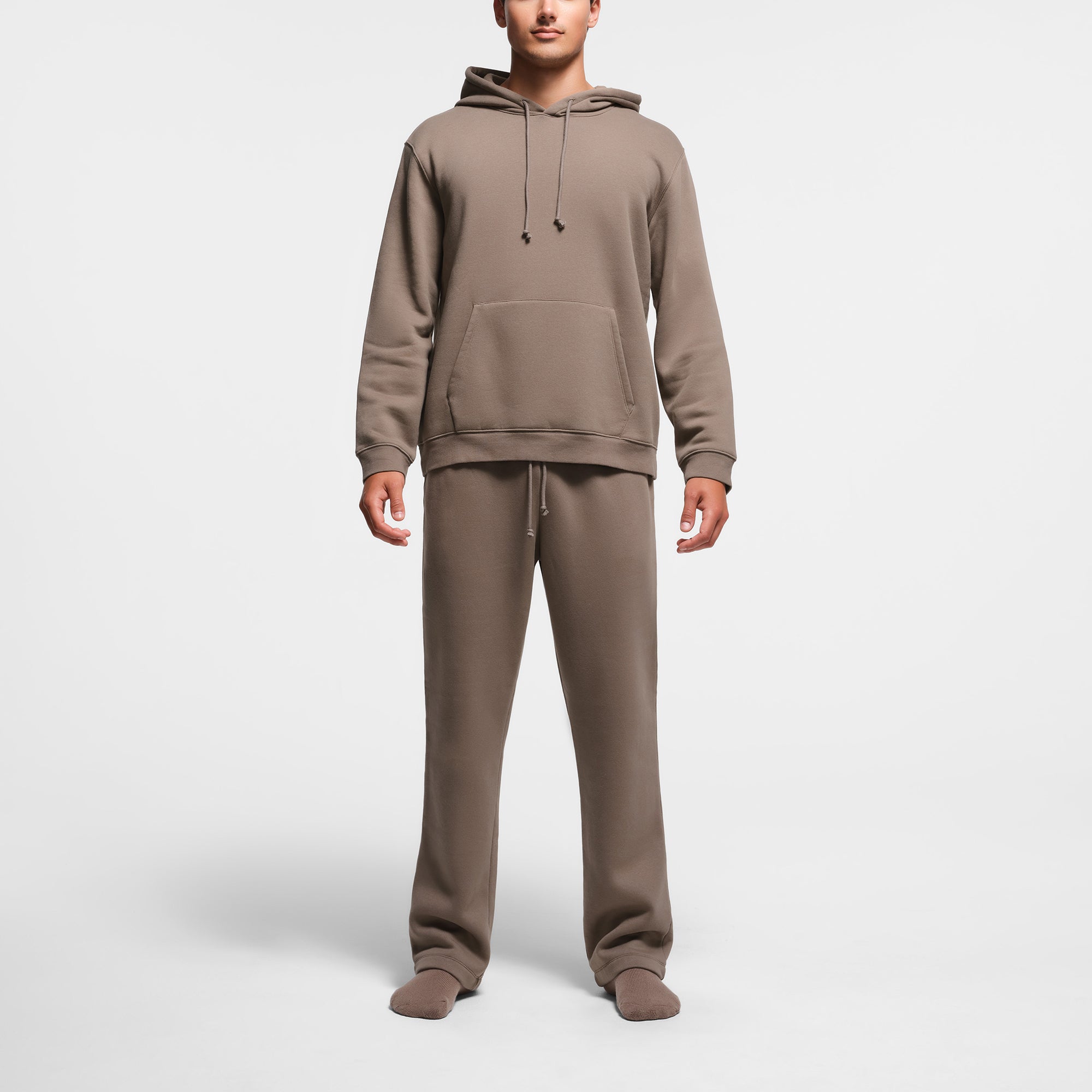 FLEECE LOUNGE MENS CLASSIC HOODIE | TRUFFLE