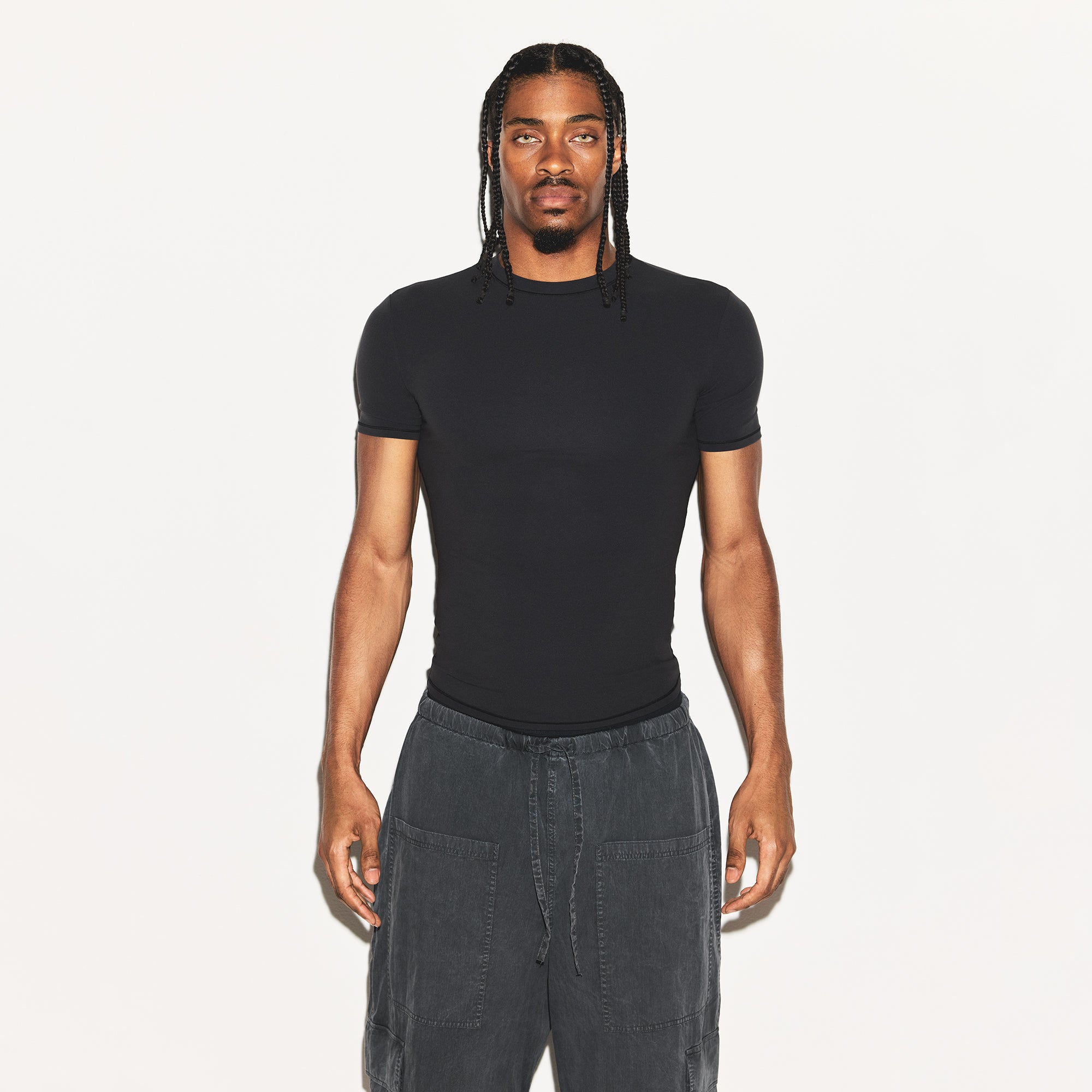 FITS EVERYBODY MENS SLIM T-SHIRT | ONYX