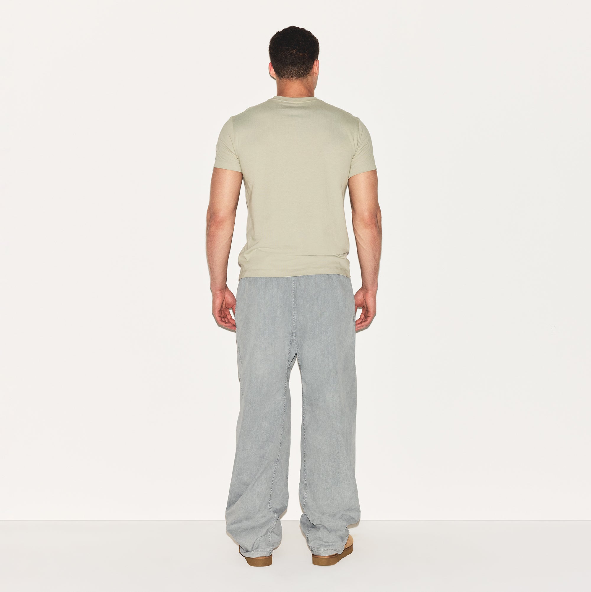 SKIMS COTTON MENS CLASSIC T-SHIRT | TALC - Image 3