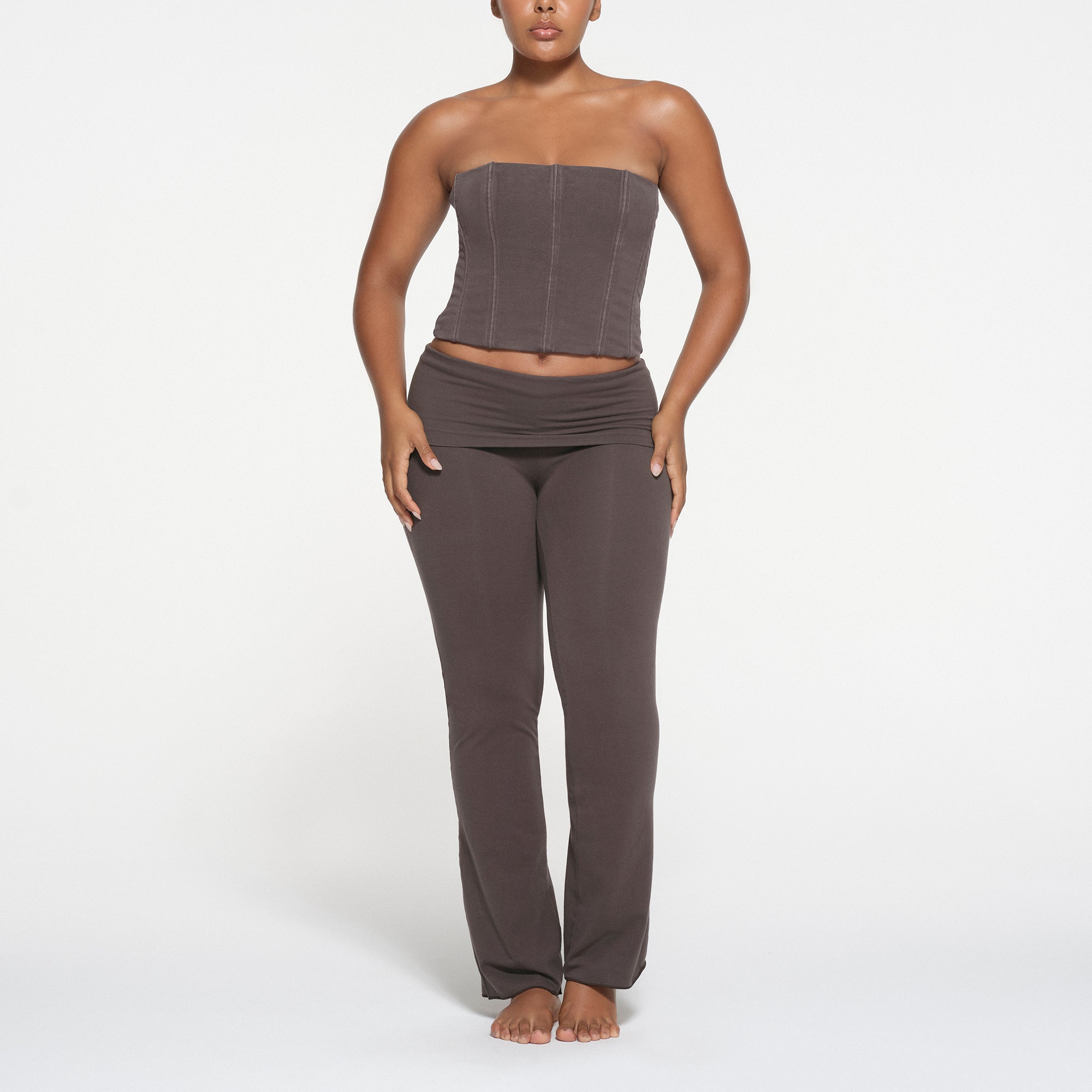 OUTDOOR CORSET | IRON